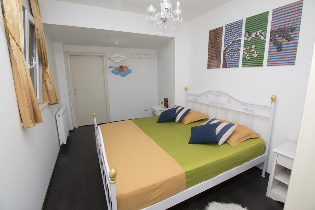 Apartment Mate Omiš Eksteriør billede